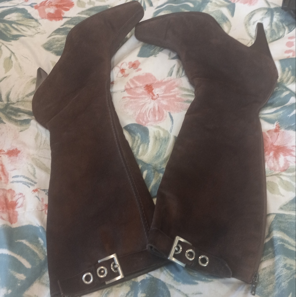 Prada Brown Suede Pointed-Toe Knee-High Heeled Boots - Picture 6 of 11